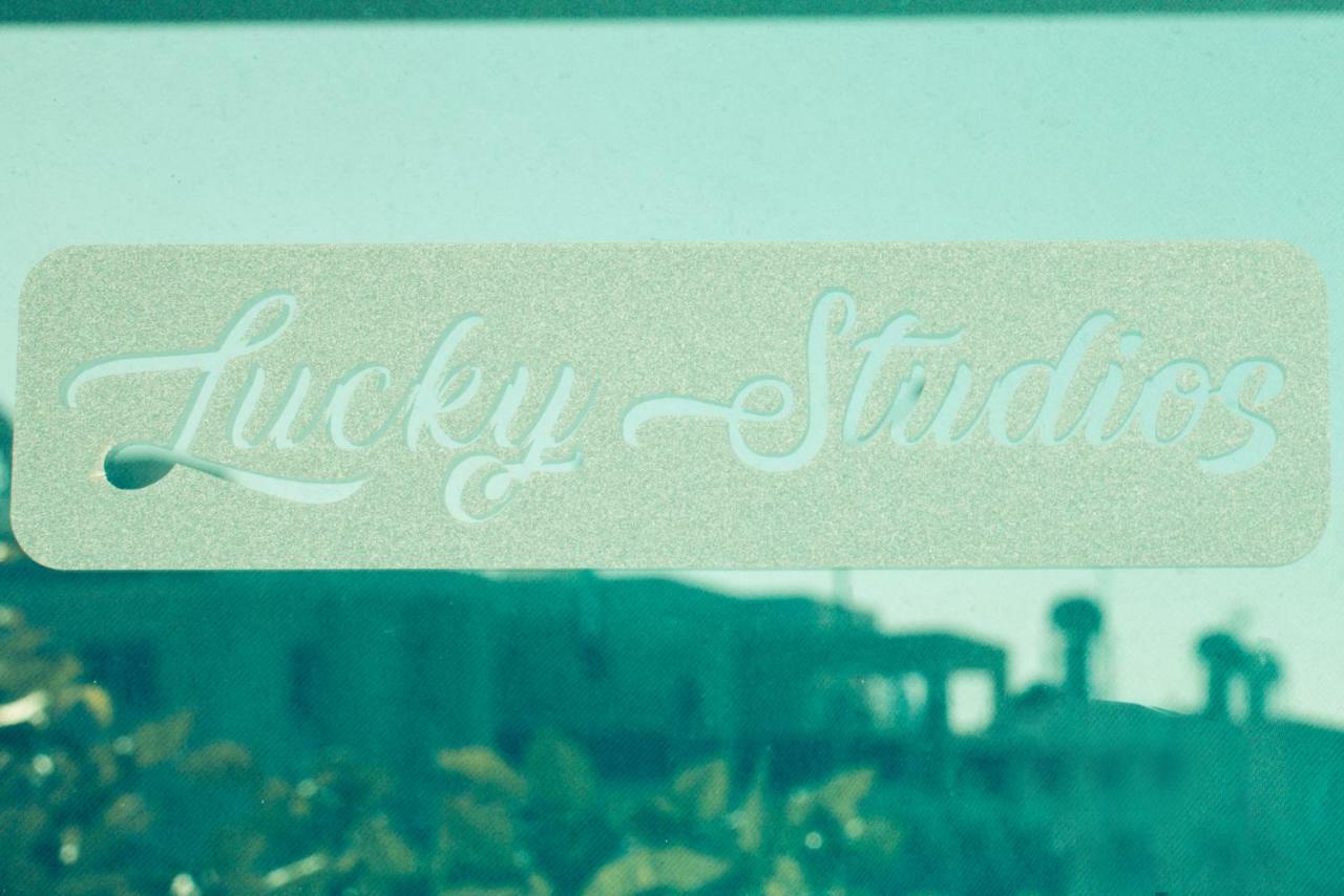 Апартаменты Lucky 2 Паралимни Экстерьер фото